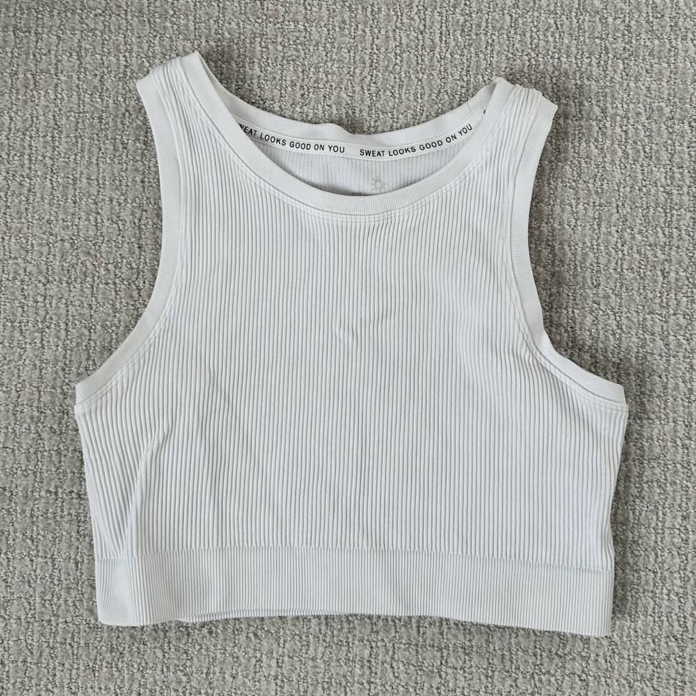Aerie white workout fitted top